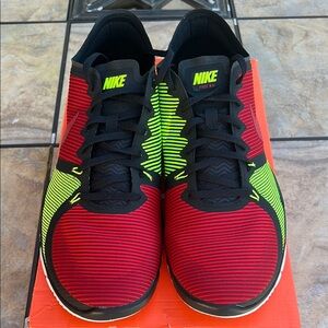 DS Men’s Nike Free Trainer 3.0 V4 size 13